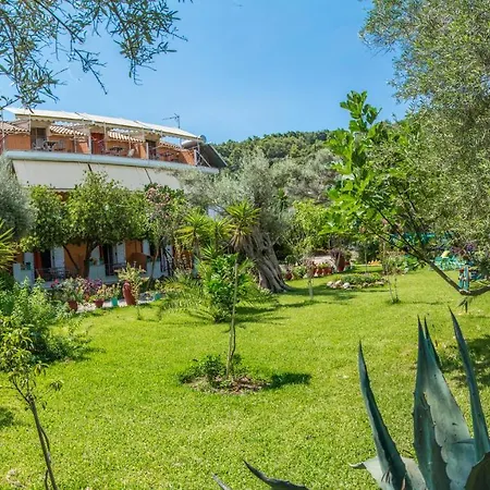 Fenia Apartament